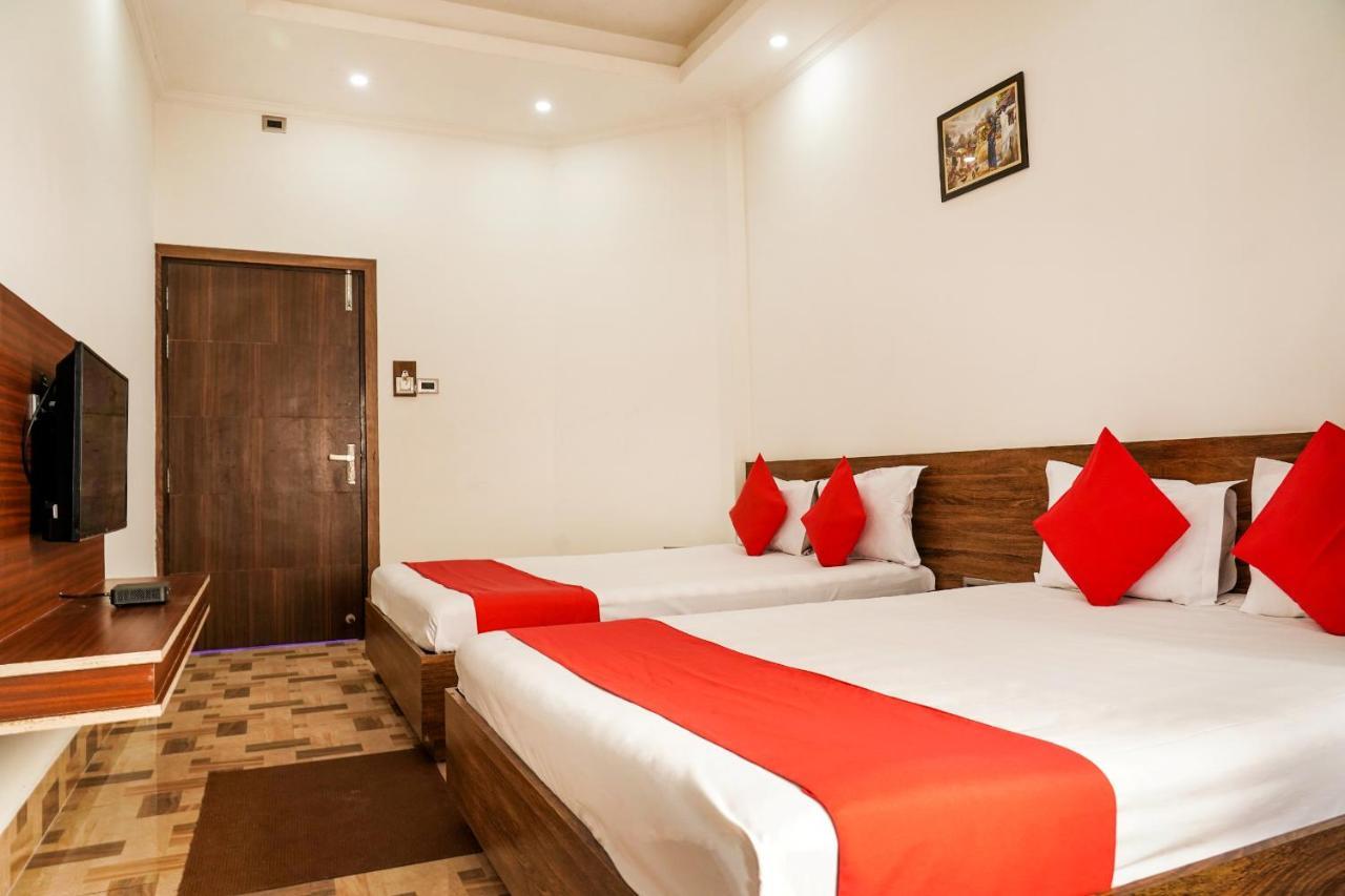 Hotel Heritage Koch Bihar Ngoại thất bức ảnh
