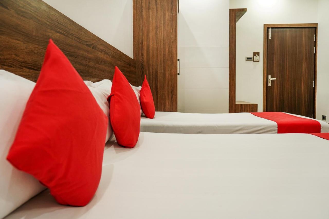 Hotel Heritage Koch Bihar Ngoại thất bức ảnh