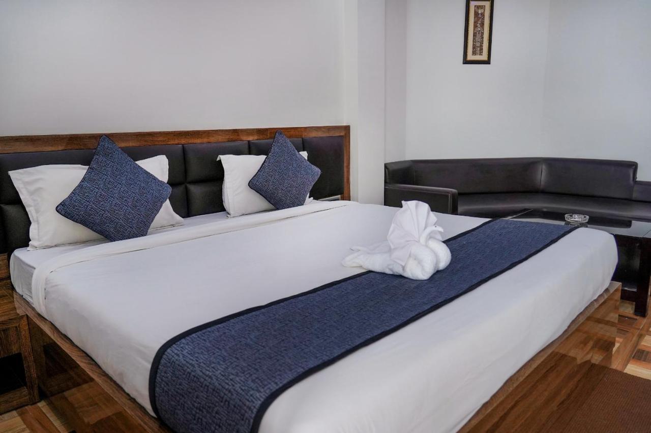 Hotel Heritage Koch Bihar Ngoại thất bức ảnh